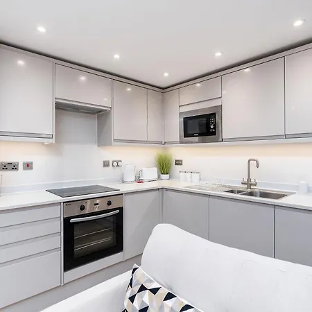 Апартаменти Deluxe *