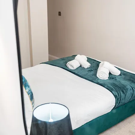 Deluxe Апартаменти *